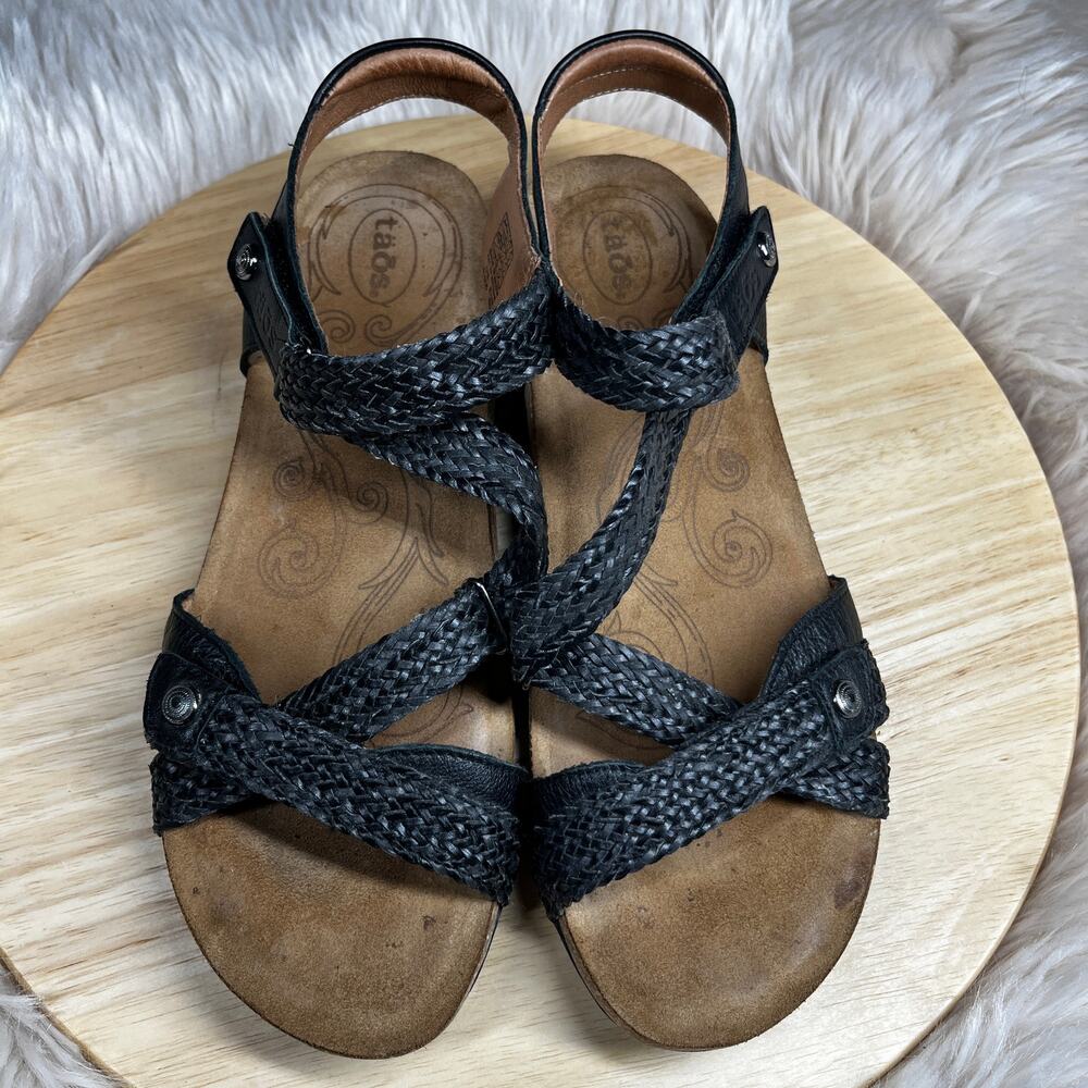 Taos Trulie Sandal Womens 9-9.5 (Eur 40) Strappy Black Woven Leather Cork Wedge - Picture 3 of 16